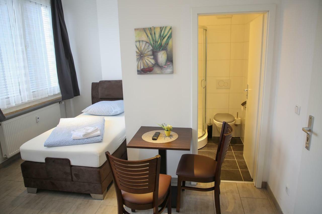 Franken Motel Fürth Esterno foto